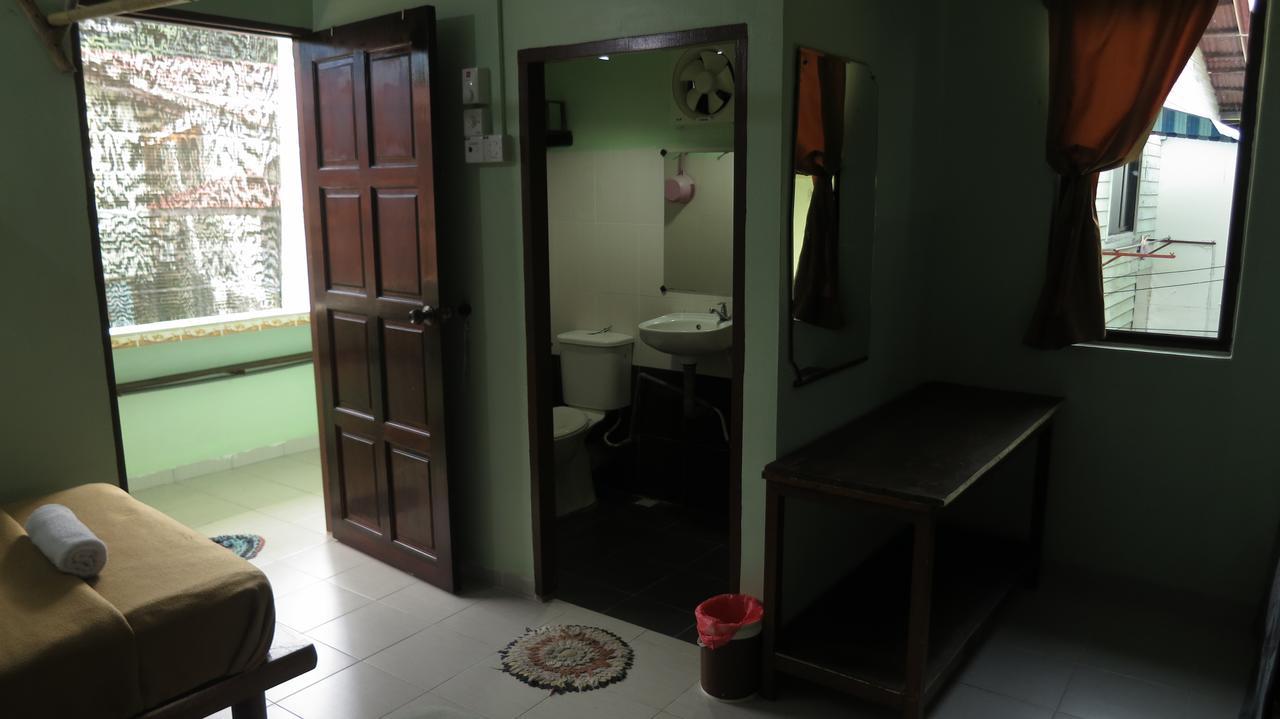 Pangkor Guesthouse Spk Kampong Sungai Udang Dış mekan fotoğraf